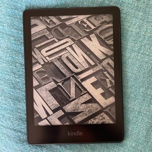 Amazon Kindle Paperwhite 16GB, Wi-Fi, 6.8" eBook Reader - Black